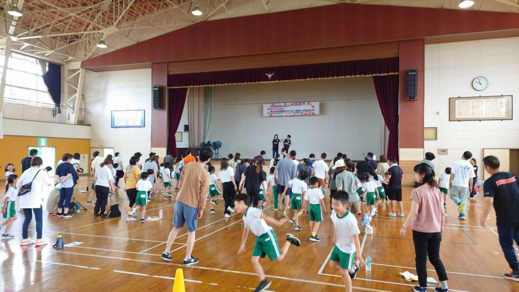 ６年親子レクが行われました