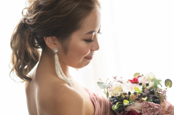 花嫁ヘアメイクのトレンド＆ブライダルヘアメイクアップアーティストの選び方を解説お知らせブライダルヘアメイクの出張ならBEAURA