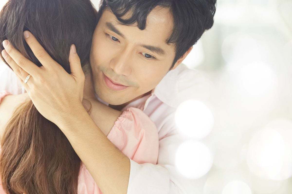 大泣きして謝る夫 もう一度やり直すために相手の女性と直接対決！＜誰にでも優しい夫の末路 8話＞ 非常識な人たちまんがウーマンエキサイト ｄメニューニュース NTTドコモ