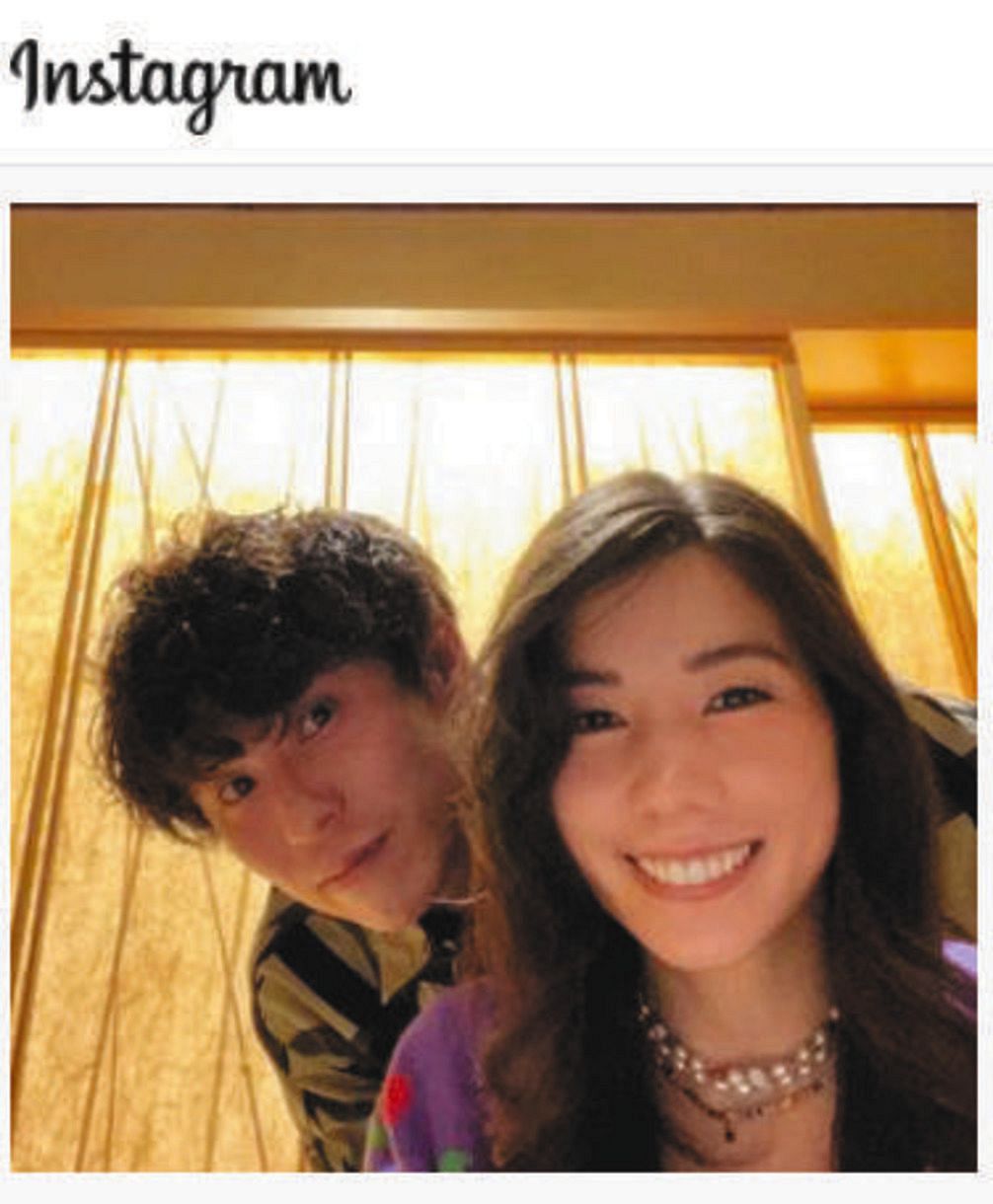 画像 “結婚10周年パーティー”での豪華出席者との写真