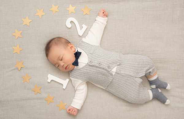 ハーフバースデー撮影ギャラリー写真館・フォトスタジオはスタジオアーク プラスナチュ