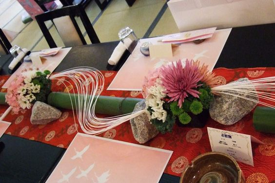 披露宴のメインテーブル 高砂席 飾り方！装花なしでもかわいい花嫁ノート