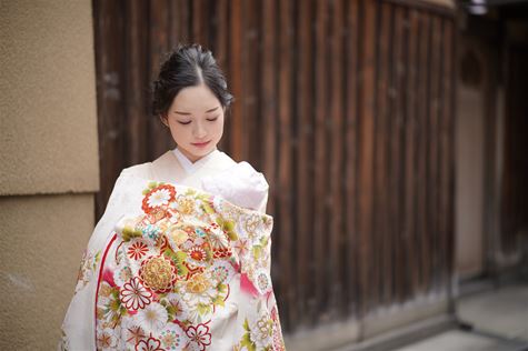 お宮参り着 誰が買うべき？何を買うべき？和服お手入れ処 絹友