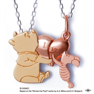 ディズニークリスマス、カップルにオススメ！ペアグッズでラブラブ度アップ - モデルプレス