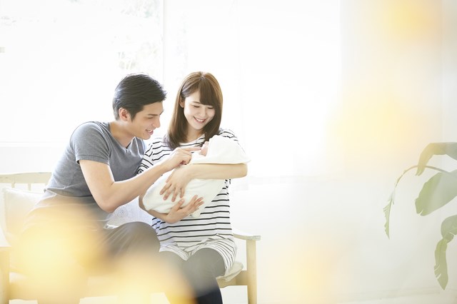 ご出産のお祝い状やライン・メールでの出産祝いのメッセージの書き方と例文