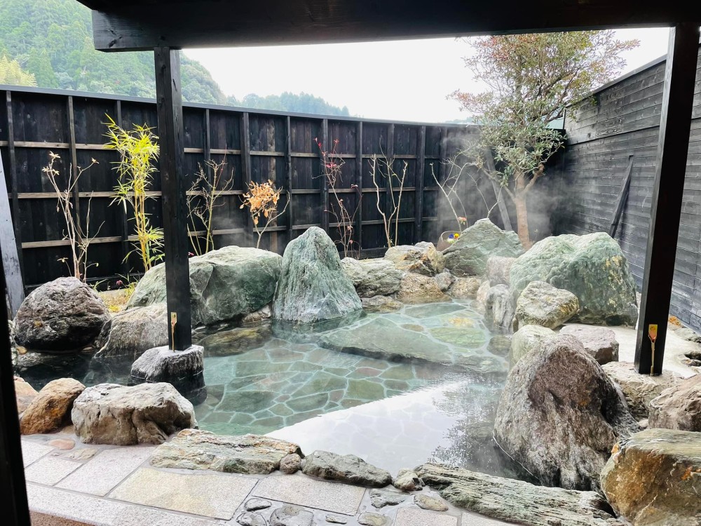 家族湯 七城の森 深夜まで利用できる便利でリーズナブルな家族湯32調