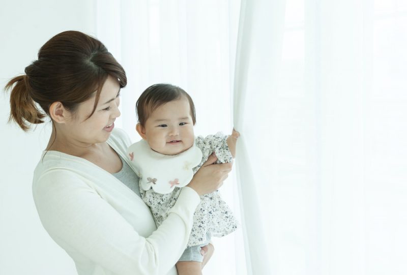 タオルハンカチで簡単☆首ゴムスタイの作り方