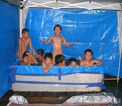 そら組・たいよう組「クリスマスツリーの帽子を作りました」にじいろ保育園ブログ