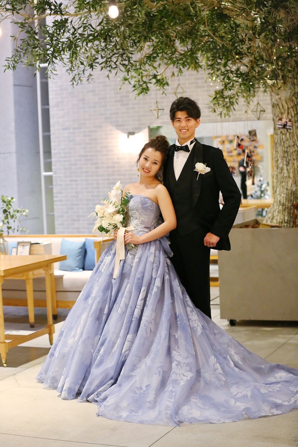 最高の夫婦」「素敵すぎ」一般女性と結婚の柏DF上島、手を握り合う写真やプロポーズの瞬間を公開ゲキサカ