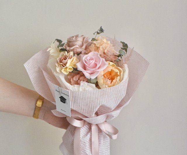 そのまま飾れるブーケ ホーム&キッチン プリザーブドフラワー 花束 卒業式 ブリザードフラワー バラ プリザーブドフラワ