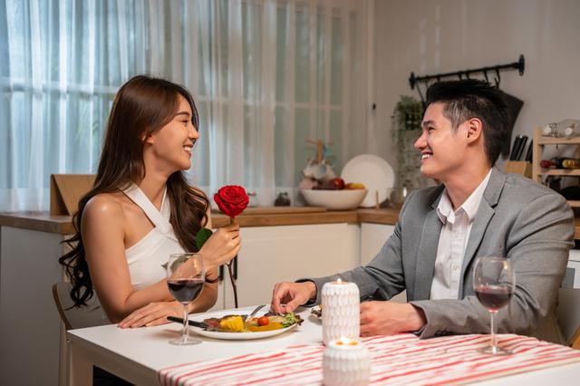 褒め言葉の「さしすせそ」って？相手を喜ばせる褒め方のポイントも紹介！ 例文付き 結婚相談所なら ゼクシィ縁結びエージェント