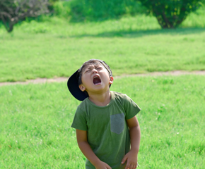 子どもがわがままになる原因は？年齢別の対応法と心の余裕づくりを紹介