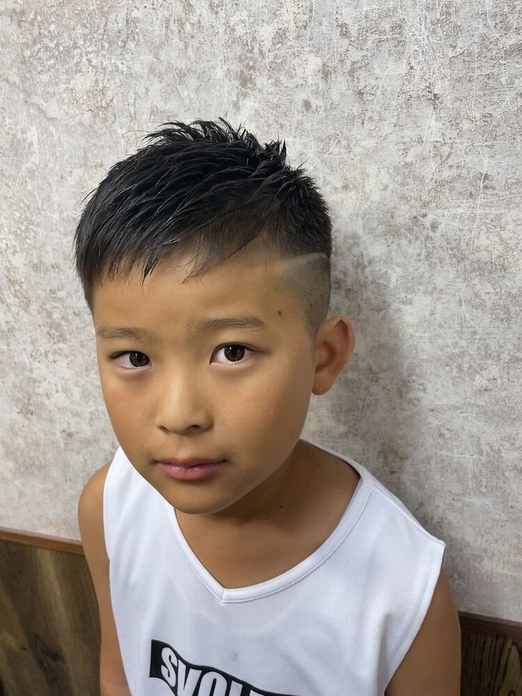 こどもの髪型 フェードチョキ友こども専門美容室チョッキンズキッズサロンCHOKKIN'S