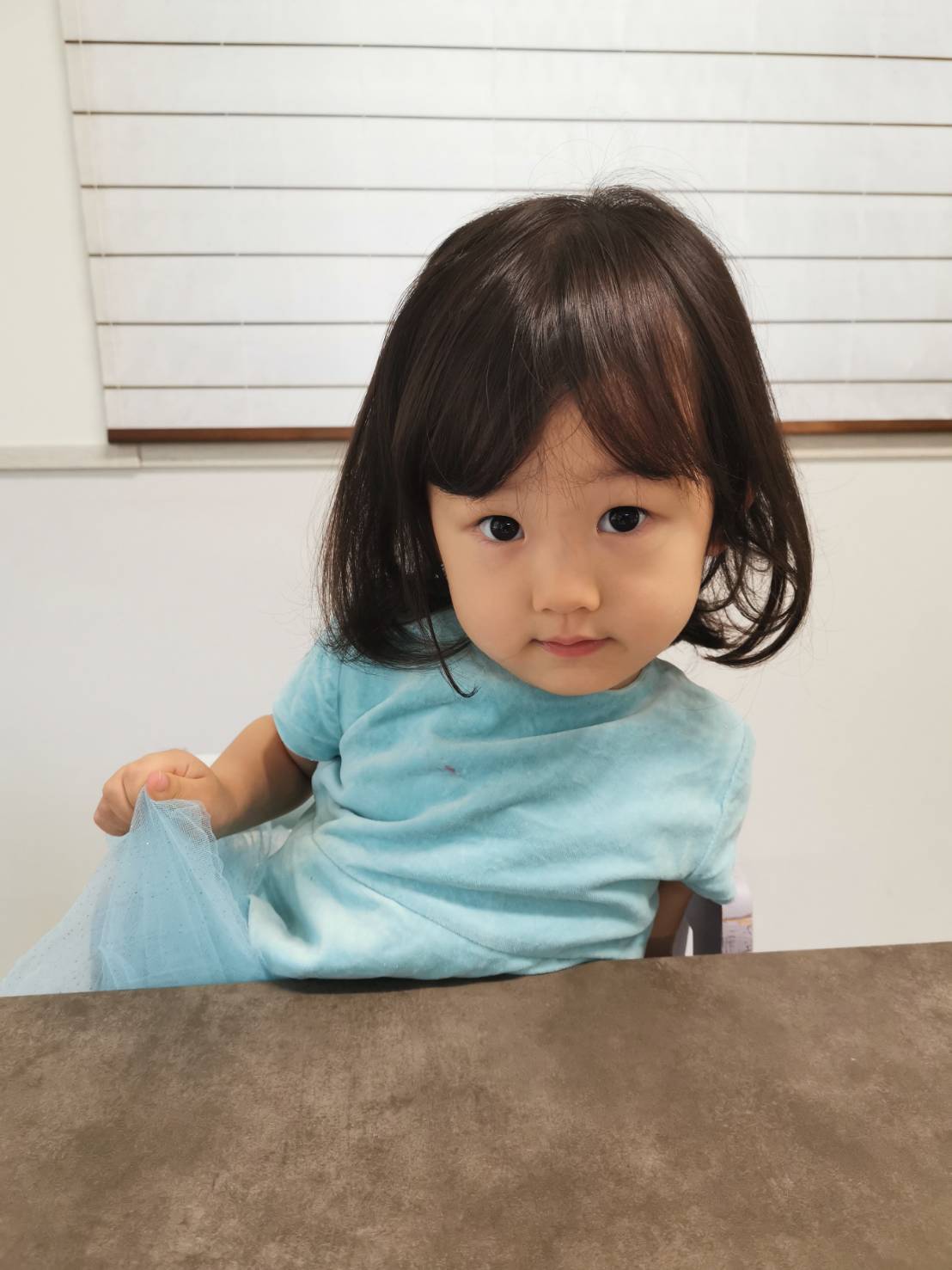 海外レイヤーカットで可愛く変身する子ども