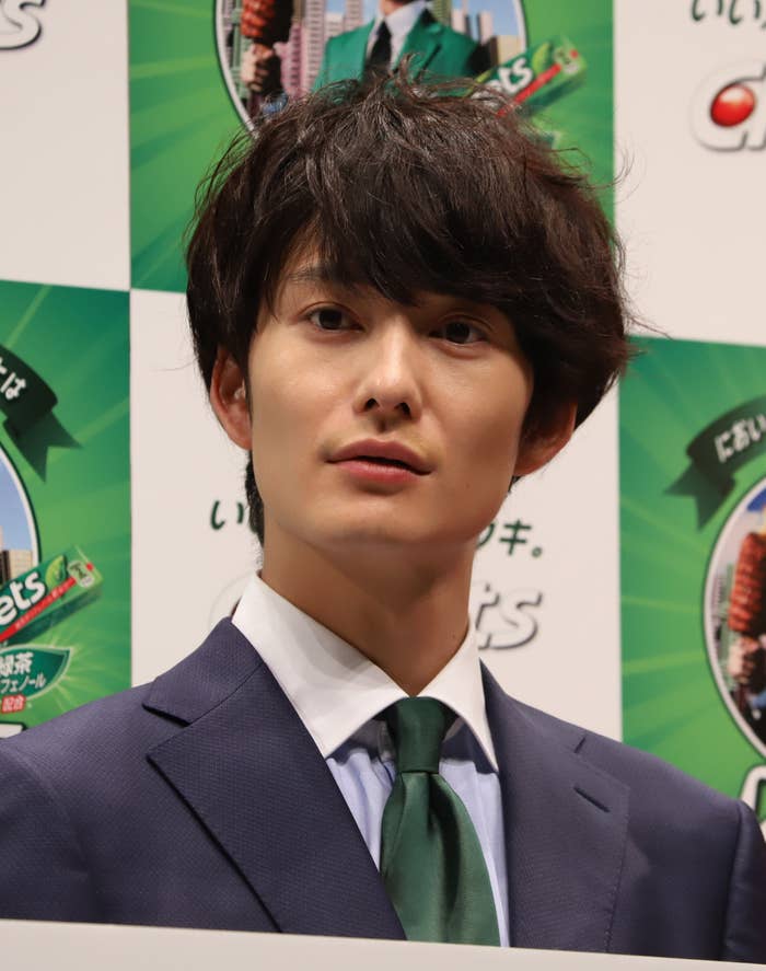 虎に翼 66話 岡田将生さん登場 - YouTube