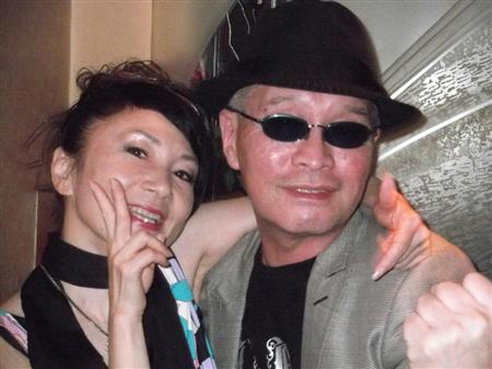 高校同級生がお祝い🥂に来てくれました。, ありがとうございます😊, いつ会っても話がつきないしー、ツッコミどころ満載。笑ってばかりね。,高校時代の話はみんなうる覚えですが、今回も益々のうる覚えトークでした。,最高の友達に感謝 ,ありがとう ,幸せの塊です ,高校同級生,壮行会ありがとう ,退職祝い