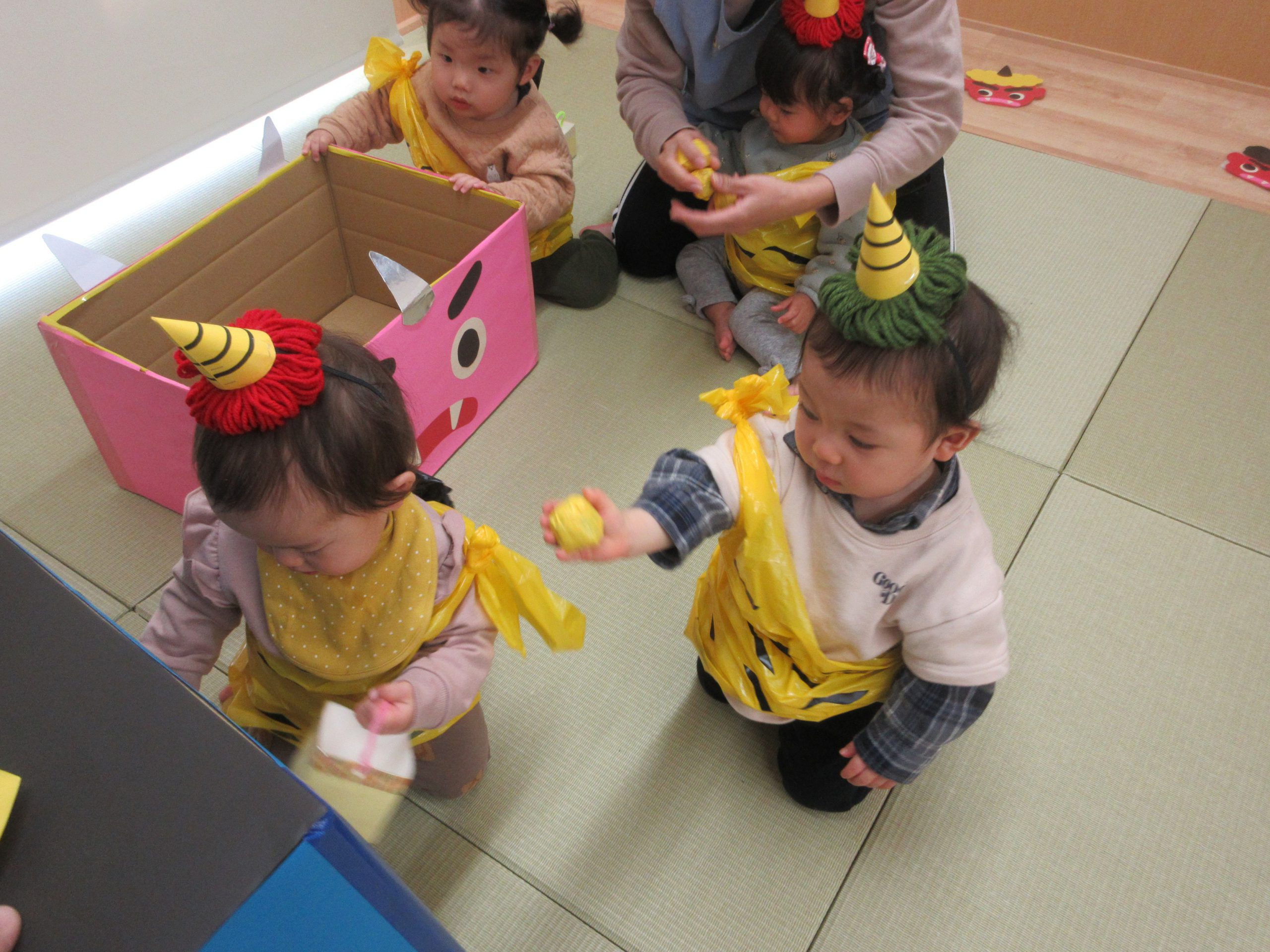 1歳頃からの指先あそびで鬼制作保育士日常の節分DIY工作