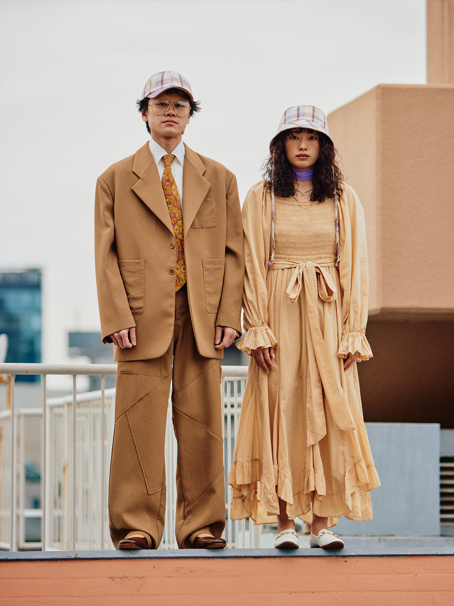 40代カップルにおすすめのリンクコーデ術自然体で魅せる大人のペアルック