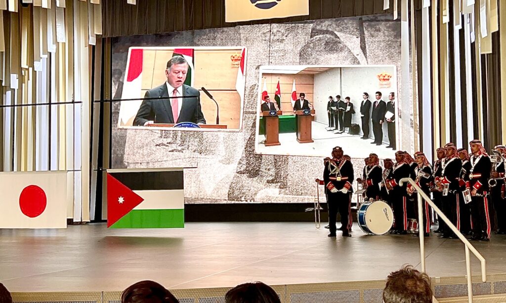 大阪万博 高円宮妃久子さまにお目にかかれました✨ 事前予約は2つ。当日予約は取れなかったので、色々と並びました。 建築物は面白いものが結構ありました。建物好き大阪万博宿フェス万博2025truekansai