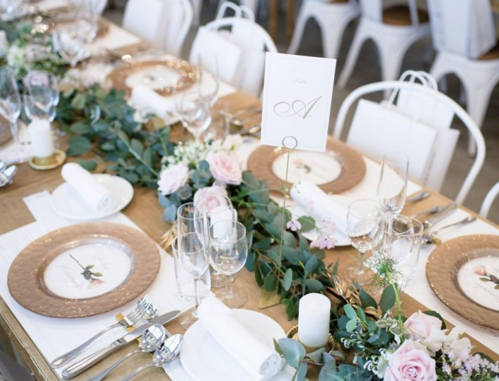 らしさ」が溢れるオリジナルテーブルコーディネートをご紹介◎