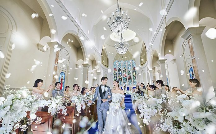 最新レポ 会場、演出、料理etc.＜50名規模＞の結婚式の内容って？ゼクシィ