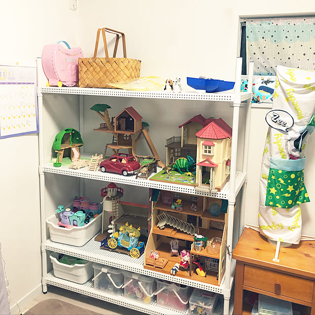 🦁 おもちゃ工房の小物とライオンの赤ちゃん 新しいツナギを着せましたシルバニア シルバニアファミリーシルバニア公式アンバサダーsylvanianfamilies sylvanian calicocritters 森林家族シルバニア赤ちゃん