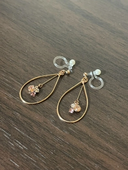 レジンでたったの3ステップ！イヤリングも100均で可愛くハンドメイド♡PuChiMaぷちま