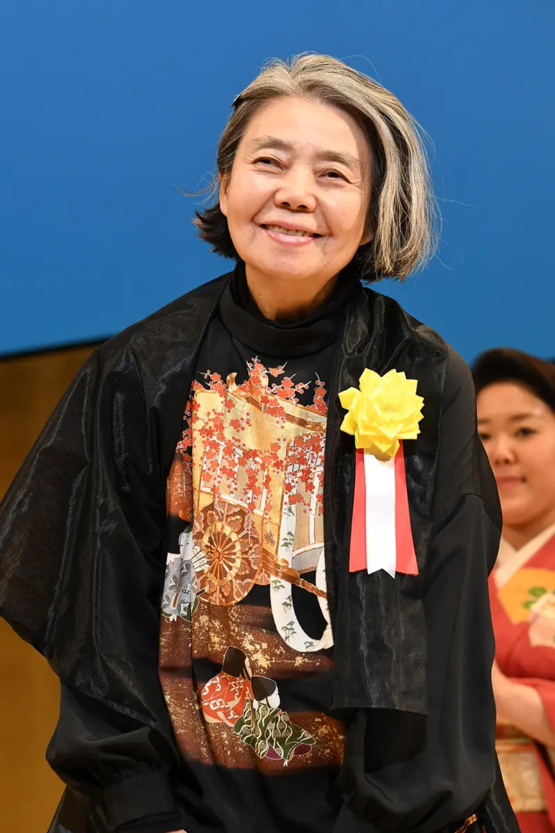 UTA、11年前に撮影の父・本木雅弘＆母＆弟のエモい3ショットに反響 「両親最強」「カッコ良すぎる全てが」 1 2ねとらぼ