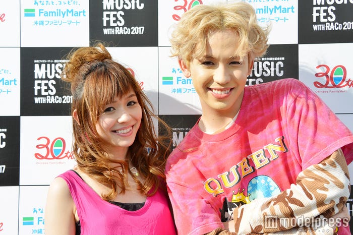 りゅうちぇる、“トム・ハンクス似”の父との2ショット公開 「僕もパパのような優しいパパになれるように」ねとらぼ