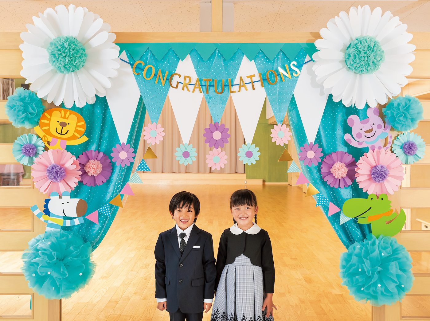 幼稚園の謝恩会の飾り付け♪ – パーティー屋 舞夢社