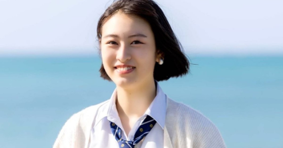 新山千春：長女の高校卒業を報告 母娘ショット公開 「18年でたっくさんの数えきれない幸せを与えてくれた」 - 毎日キレイ