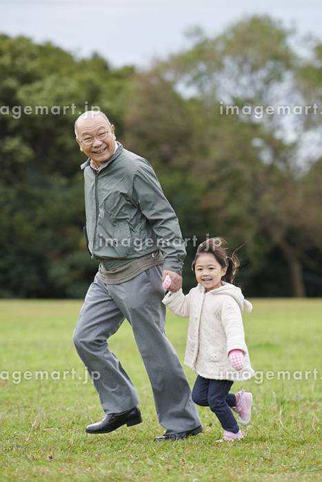 じいじ・ばあばが主流に!? 孫からどんな風に呼ばれてる？今どきの「おじいちゃん・おばあちゃんの呼び名」事情kufura クフラ 小学館公式