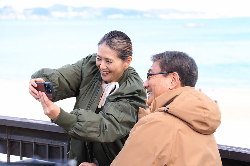 友人の結婚式参列みんなお揃いかりゆしウェアコーデinモントレ沖縄』 大学時代の友人の結婚式にてみんなでお揃いのかりゆしウェアを着て参列したみたいです✨久しぶりにみんな集まって色々盛り上がったに違いないですね〜‼️ 思い出のお写真ありがとうございました