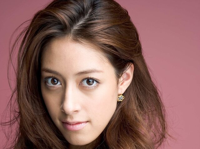 森泉、母・パメラさん＆妹・雪さんと貴重な“家族ショット”「全てにおいてセンス抜群でステキなご家族」オリコンニュース ORICON NEWS