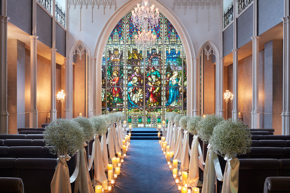 2019年4月20日 土 ステンドグラス&赤いバージンロードで理想の結婚式ピア花－PIAHANA－