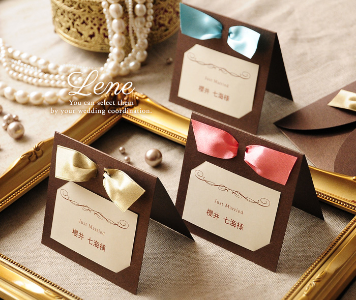 結婚式の席札は100均で手作り！華やかに彩るアイデア11選