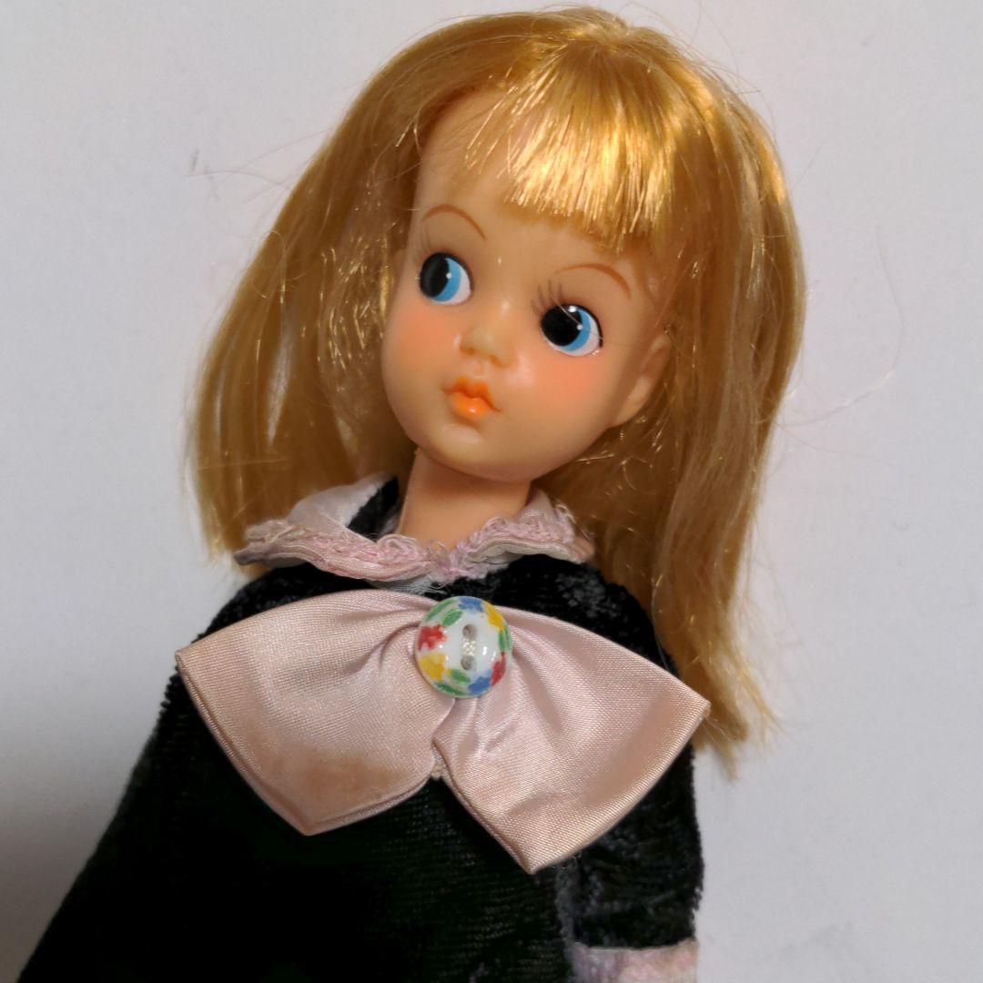 スカーレットちゃんの妹カンナちゃん☆ 中嶋製作所 スカーレットちゃん カンナちゃん 着せ替え人形