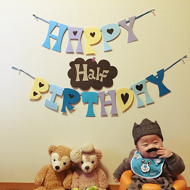 息子のハーフバースデーでやりたかった ハーフキューピーフォト💓 育児の合間をぬって作りました🫶🏻 手縫いがめんどくさくてミシンでチャチャっと😂ハーフキューピー ハーフキューピーバースデーハーフキューピーフォトハーフキューピー手作り