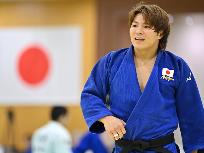 The 16th Best Father Award」 に父が受賞したので出席しました😊 輝いている父を見られてとても幸せでした。また家族で頑張っていきたいと感じております🫶