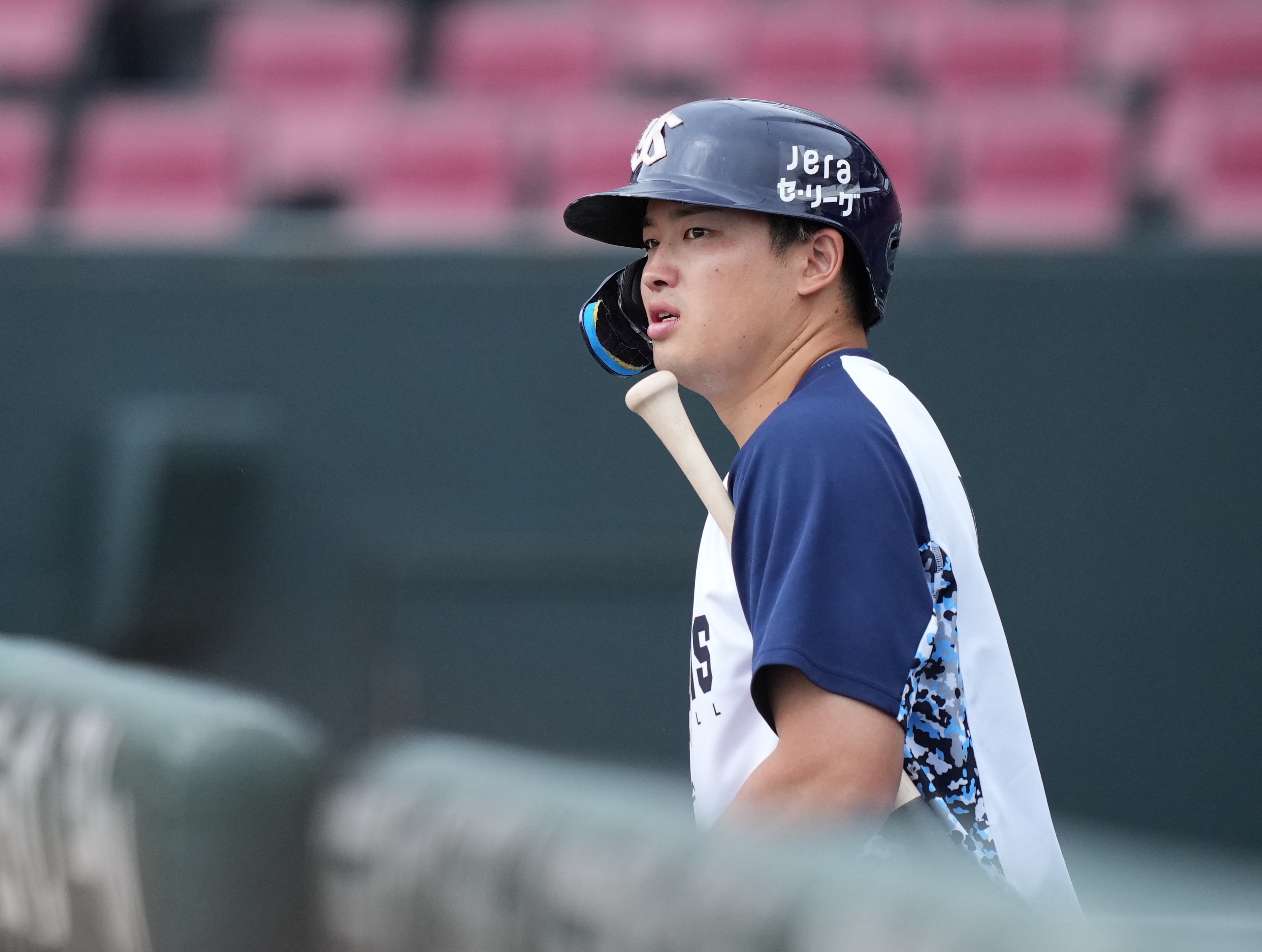 ヤクルト 山田哲人「子どもの頃から愛を感じていました」母の日にピンク色の道具を身につける - プロ野球写真ニュース : 日刊スポーツ