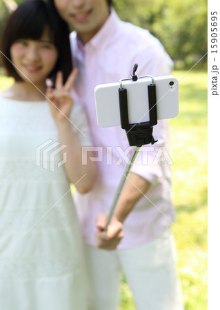 カップルカメラでお互いを撮るTikTok