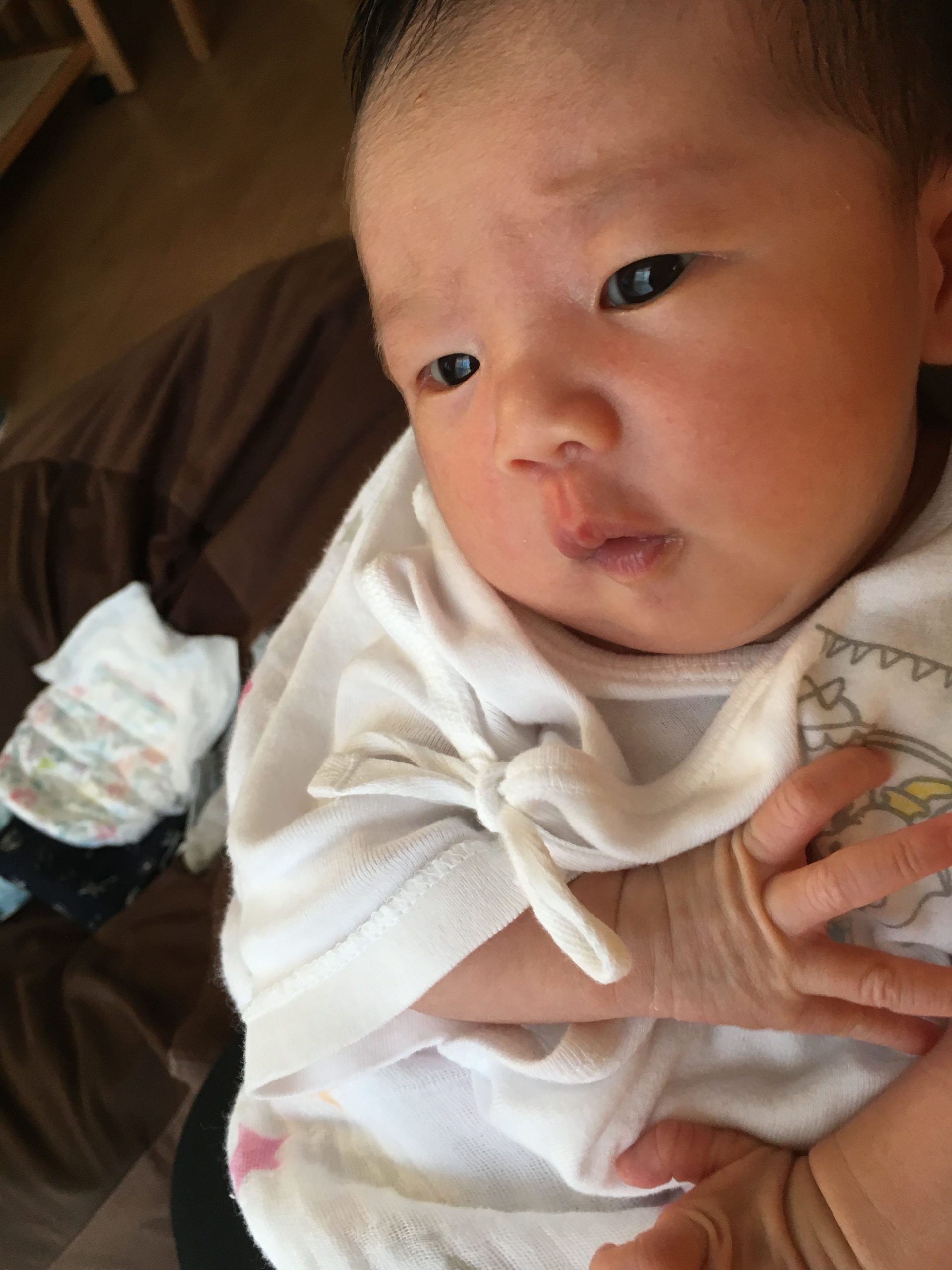 お風呂上りが楽になる！出産祝いにも喜ばれるベビーバスローブおすすめ15選 - 喜ばれる出産祝いの情報サイトベビギフ by BabyGoose