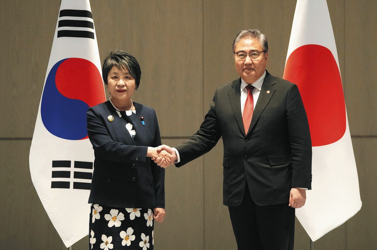 なぜ抗議しないのか？」 麻生太郎氏に「おばさん」と呼ばれた上川陽子外相の答弁で議事が紛糾：東京新聞デジタル