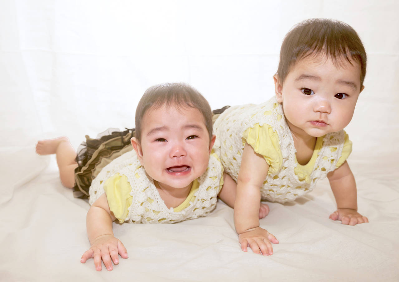 画像・写真泣かないで？ 姉を優しくハグ＆なでなで 喜びも悲しみも分かち合う1才の双子愛に「尊すぎる」 最新ニュース21枚目eltha エルザ