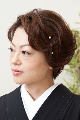 結婚式 親族 髪型 60代 ショートTikTok