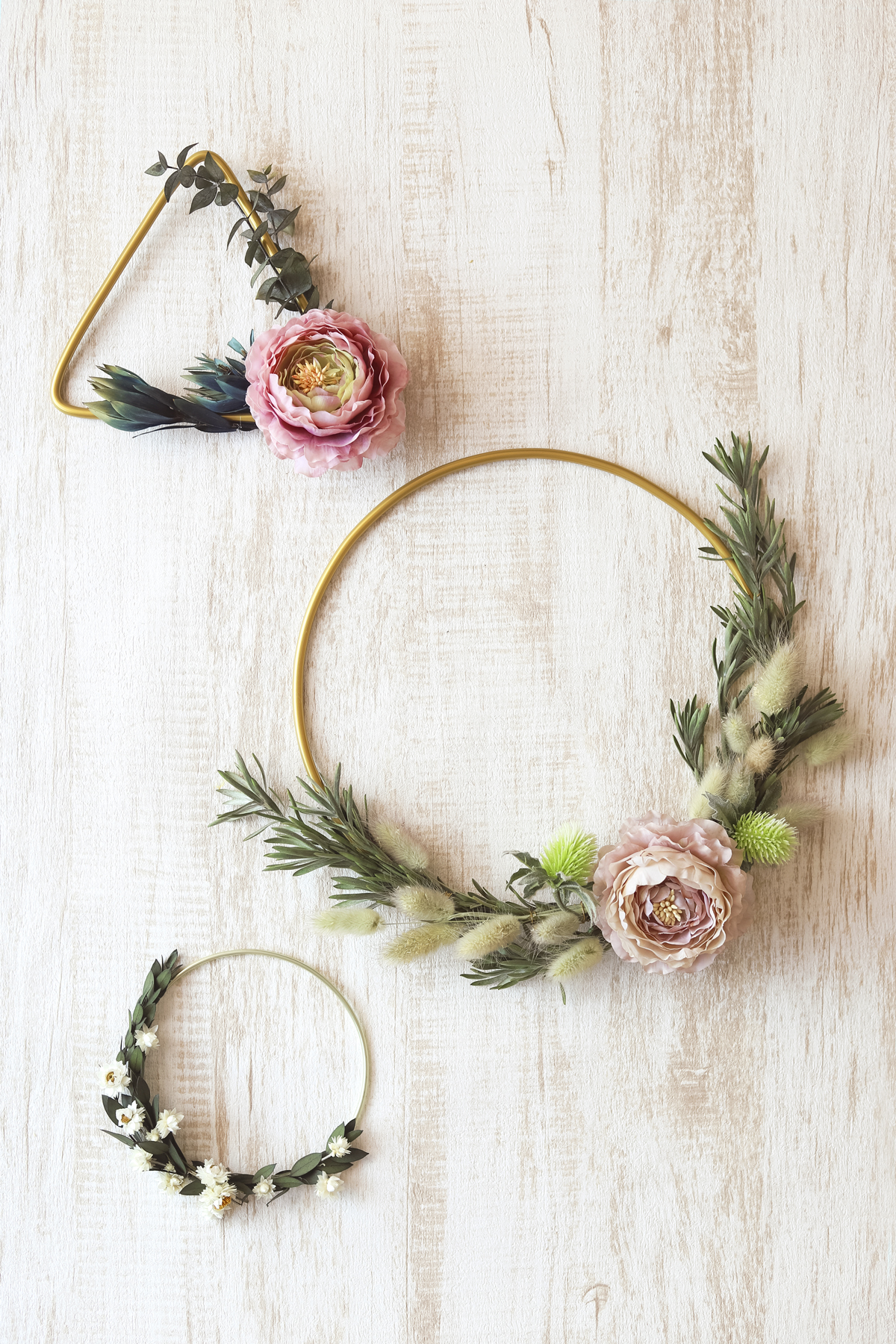 リース 花 インテリア パープル フラワー 壁掛け ウェディング ガーデン ガーデン挙式 前撮り 花嫁 造花 結婚式 前撮り お洒落 二次会 披露宴海外挙式 フェイクフラワー 豪華 ガーリー 可愛い 装飾品 前撮り - ブーケの人気通販minne byGMOペパボ 国内最大級の