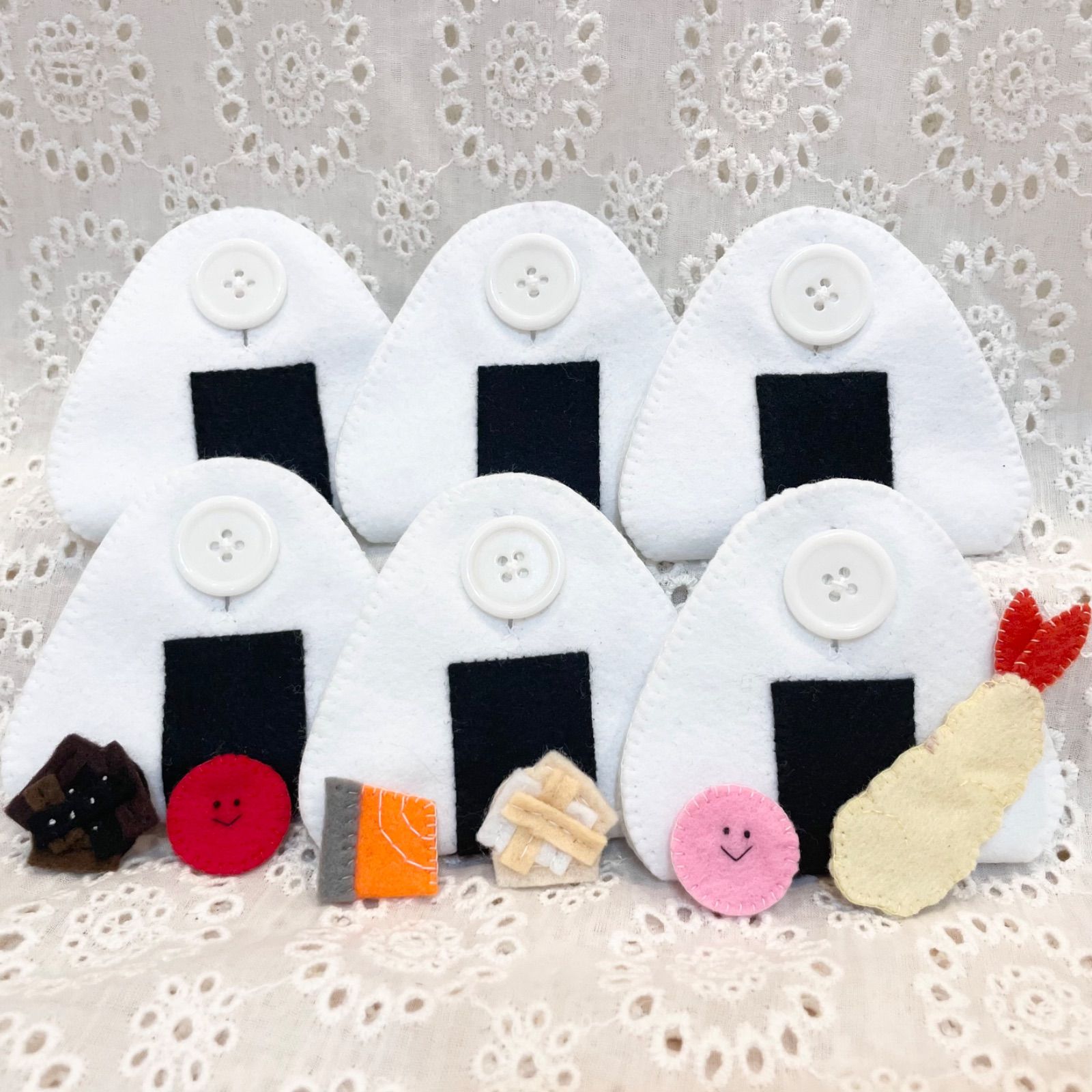 動画 アイスクリームのボタンつなぎで知育あそびをしてみよう保育士の転職・採用は 保育士バンク！