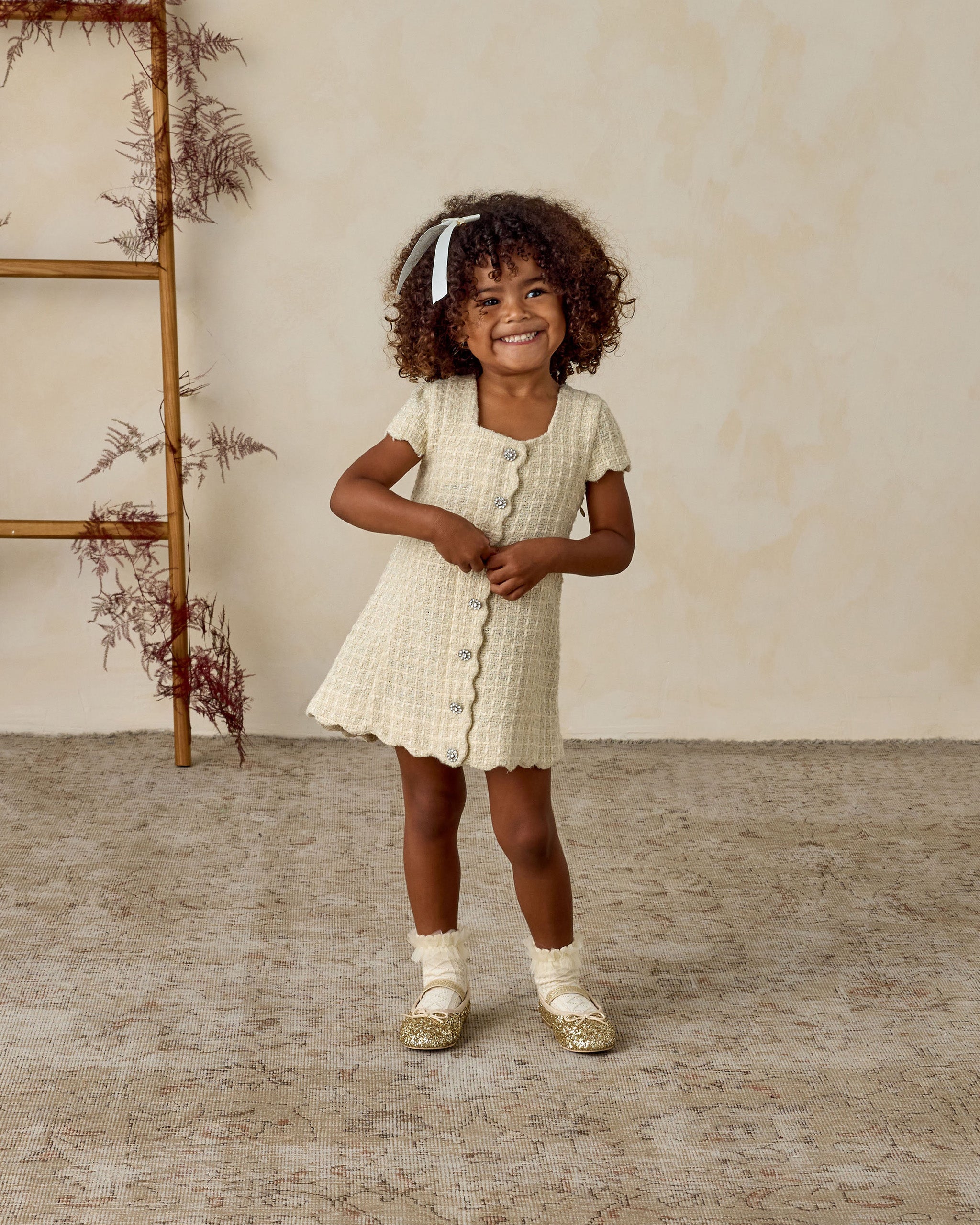 Netflixティーンドラマ『マイライフ with ウォルターボーイズ』ウォルター家の兄弟からコールとネイサン こんなところにあの人が！おちゃのまのねこ