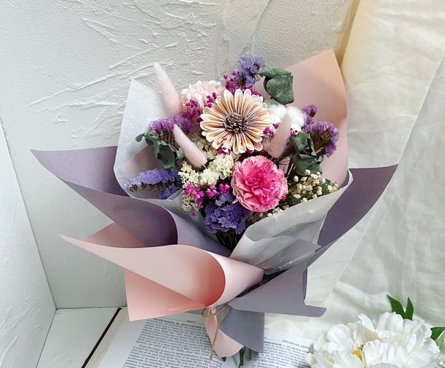 楽天市場0と5のつく日限定300円OFFクーポンドライフラワー 花束選べる4色カラー メッセージカード付き 送料無料 ギフト プレゼント誕生日 記念日 結婚祝い 母の日 卒業 入学 おしゃれ インテリア ナチュラルフラワー ブーケ 長持ちするお花 フラワーギフト