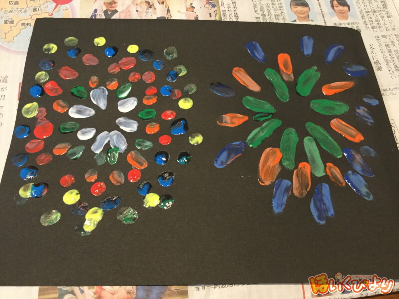 保育園・幼稚園 スタンプあそびで花火をかこう！トイレットペーパー芯でかんたん製作♪